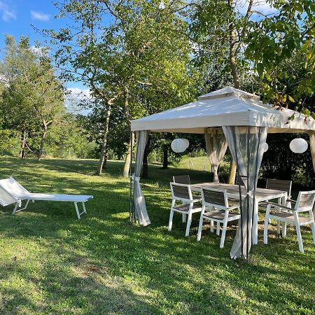 B&B I Falchi Pellegrini Монцуно Экстерьер фото